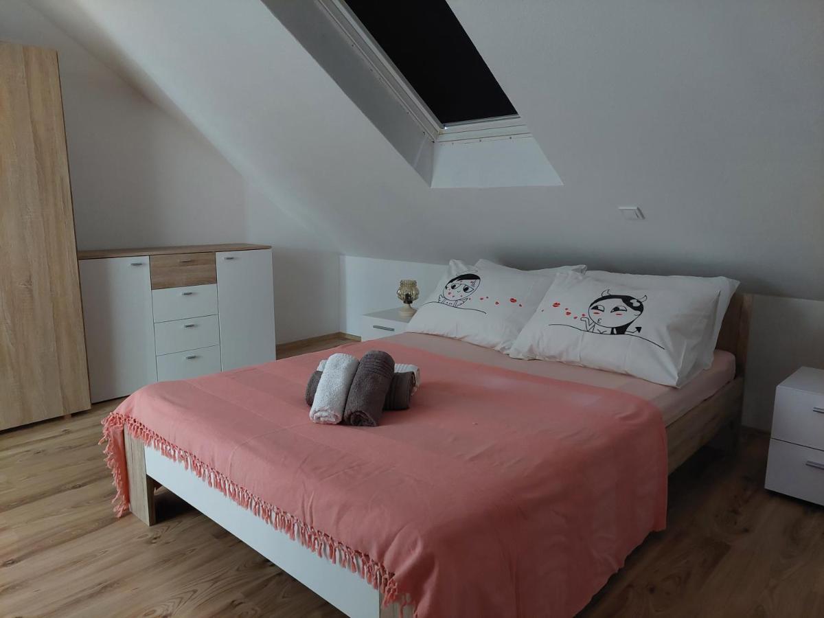 Apartmani Timon Bol Exteriér fotografie