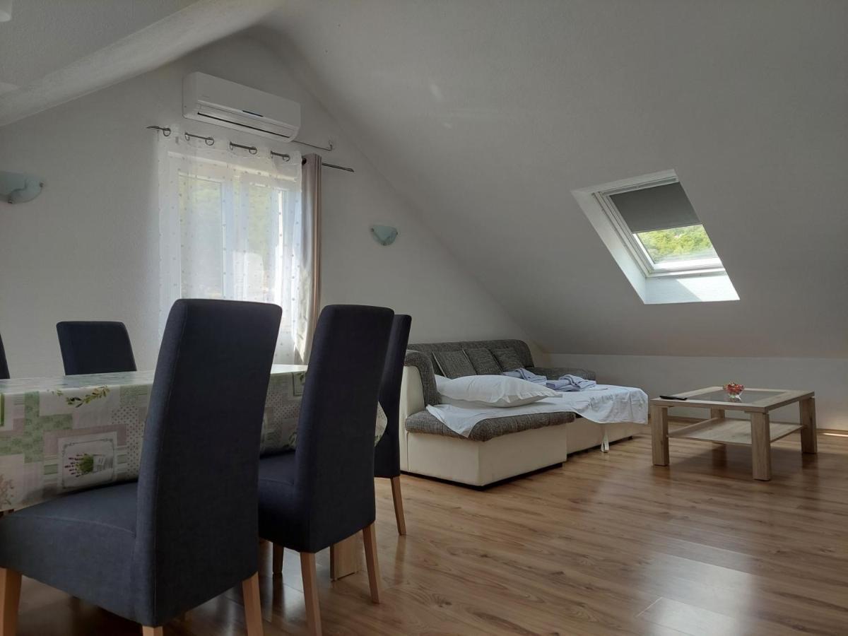 Apartmani Timon Bol Exteriér fotografie
