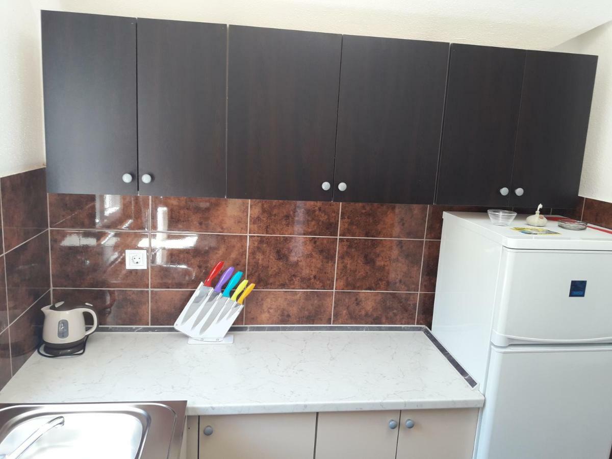 Apartmani Timon Bol Exteriér fotografie