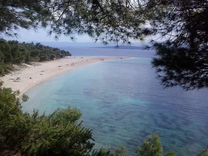 Apartmani Timon Bol Exteriér fotografie
