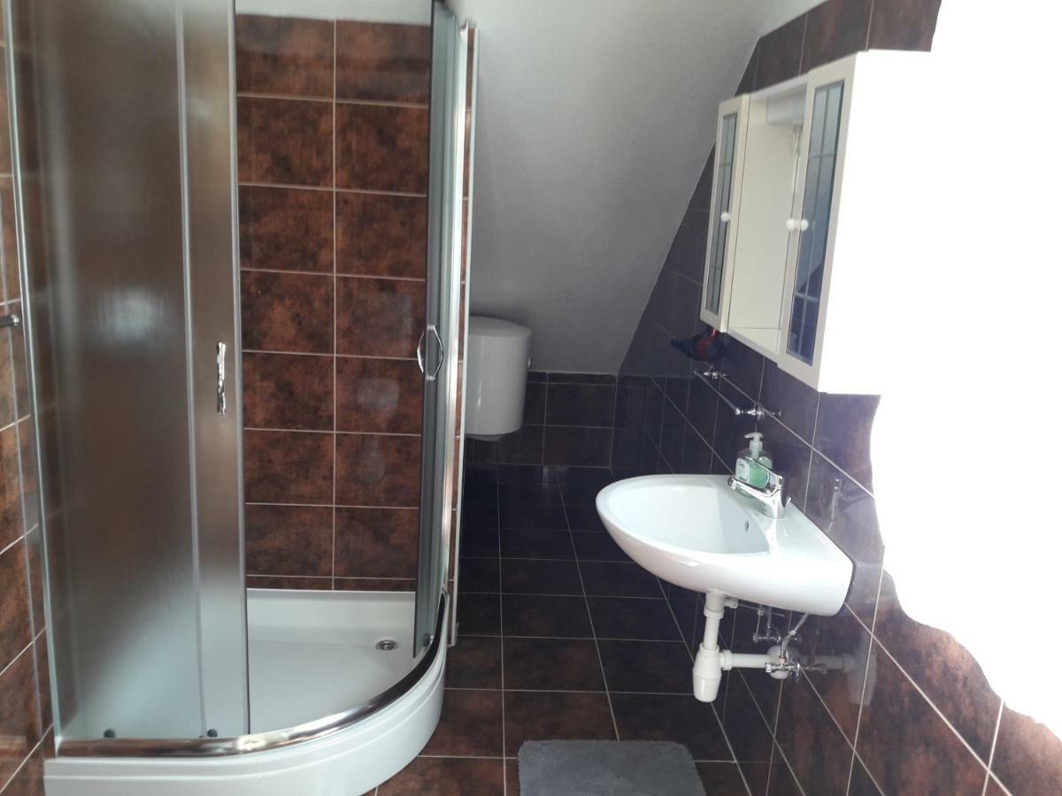 Apartmani Timon Bol Exteriér fotografie